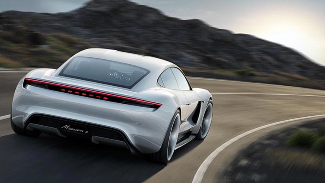 السيارة الكهربائية Porsche Taycan تحظى بشعبية كبيرة قبل أن يتم إطلاقها في العام 2020