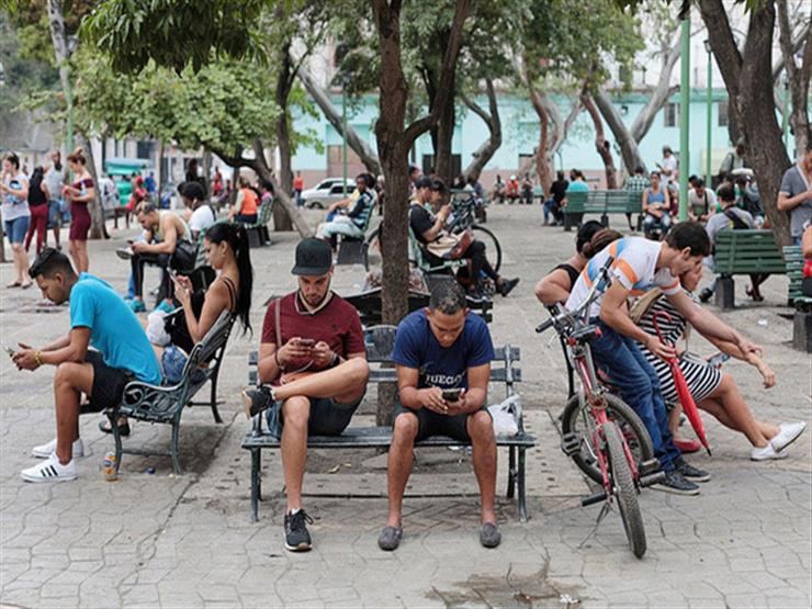 كوبا تعلن إتاحة الإنترنت بالكامل على الهواتف المحمولة