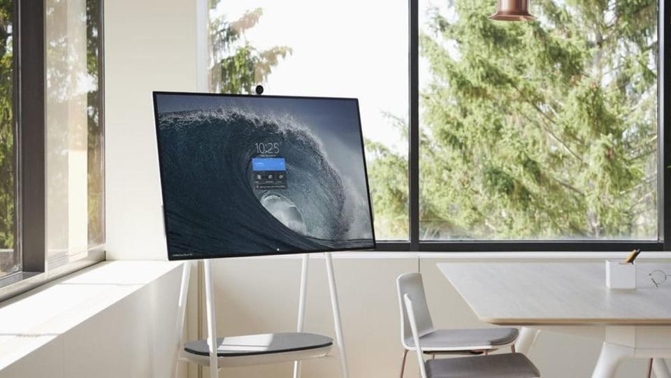 Surface Hub 2S.. سبورة اجتماعات رقمية جديدة من مايكروسوفت