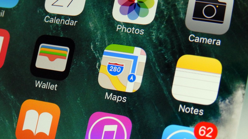 خدمة Apple Maps تحصل على تحديث ضخم، ويجلب معه ” Look Around ” و ” Collections “