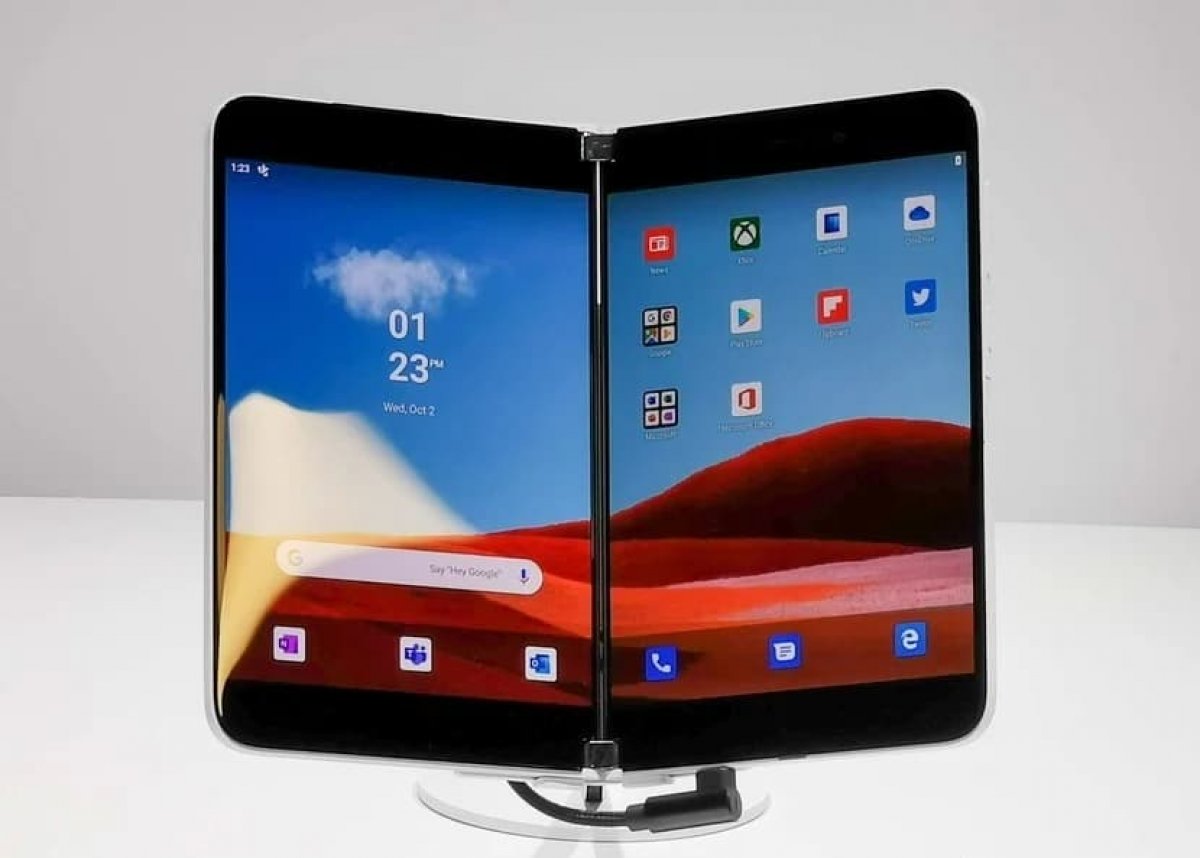 إليك مواصفات هاتف مايكروسوفت القابل للطي Surface Duo