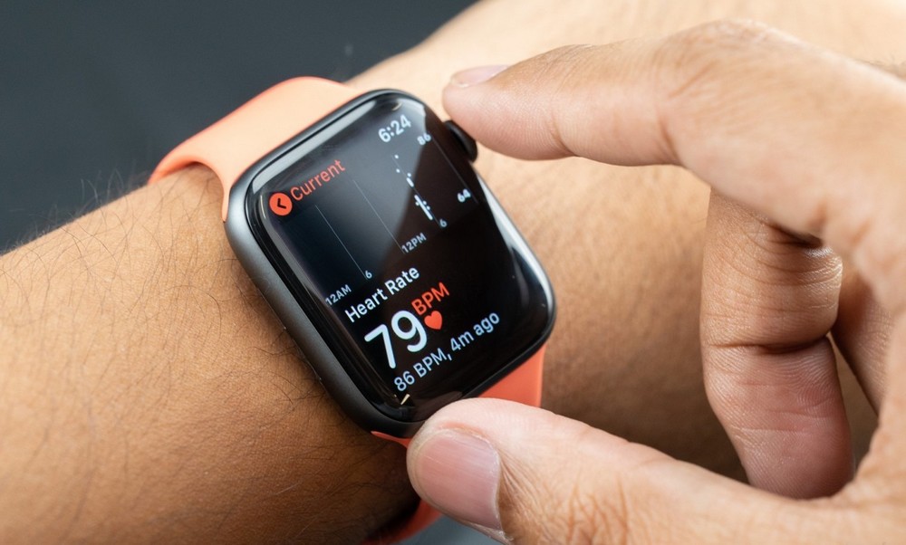 Apple Watch Series 6 ستواصل إستخدام شاشة OLED