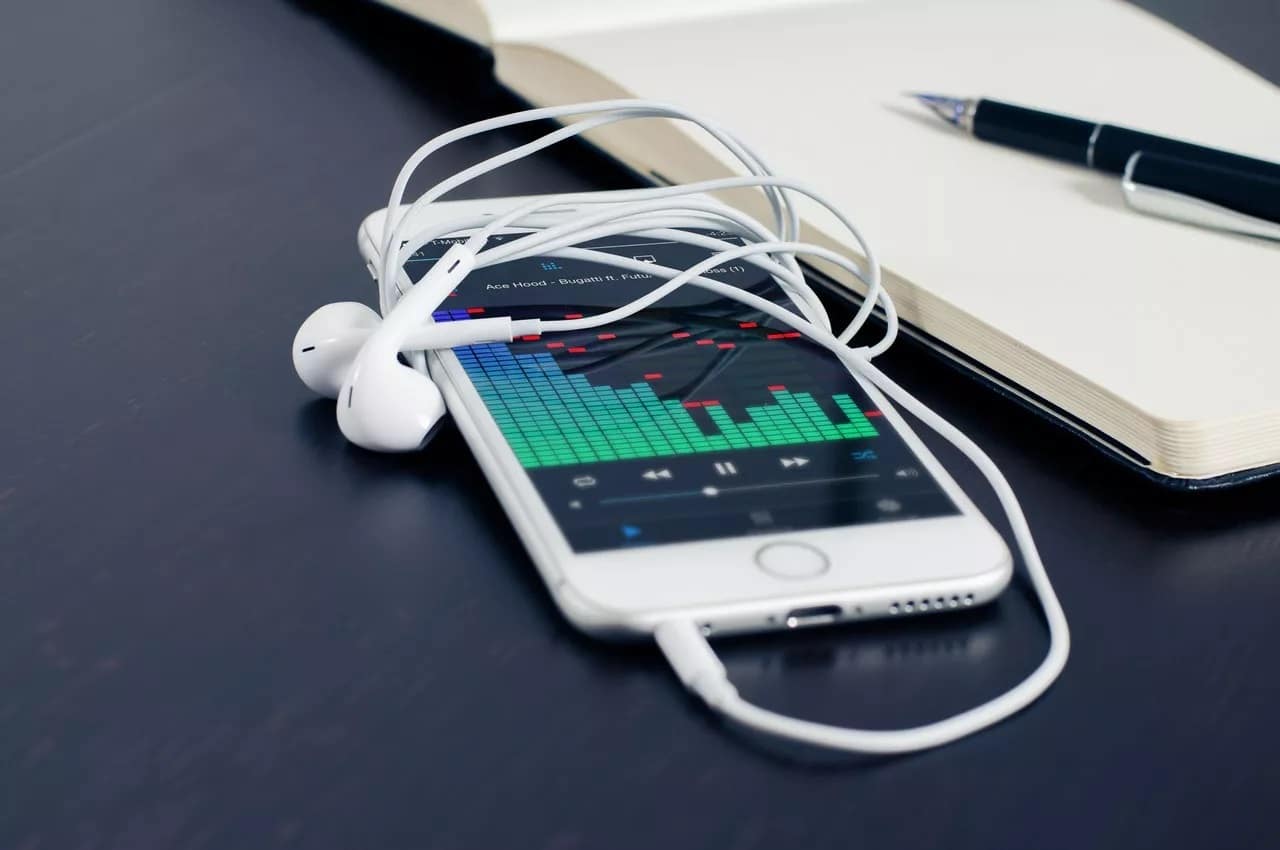 ما هو مقدار البيانات التي تستهلكها خدمات بث الموسيقى في هاتفك؟