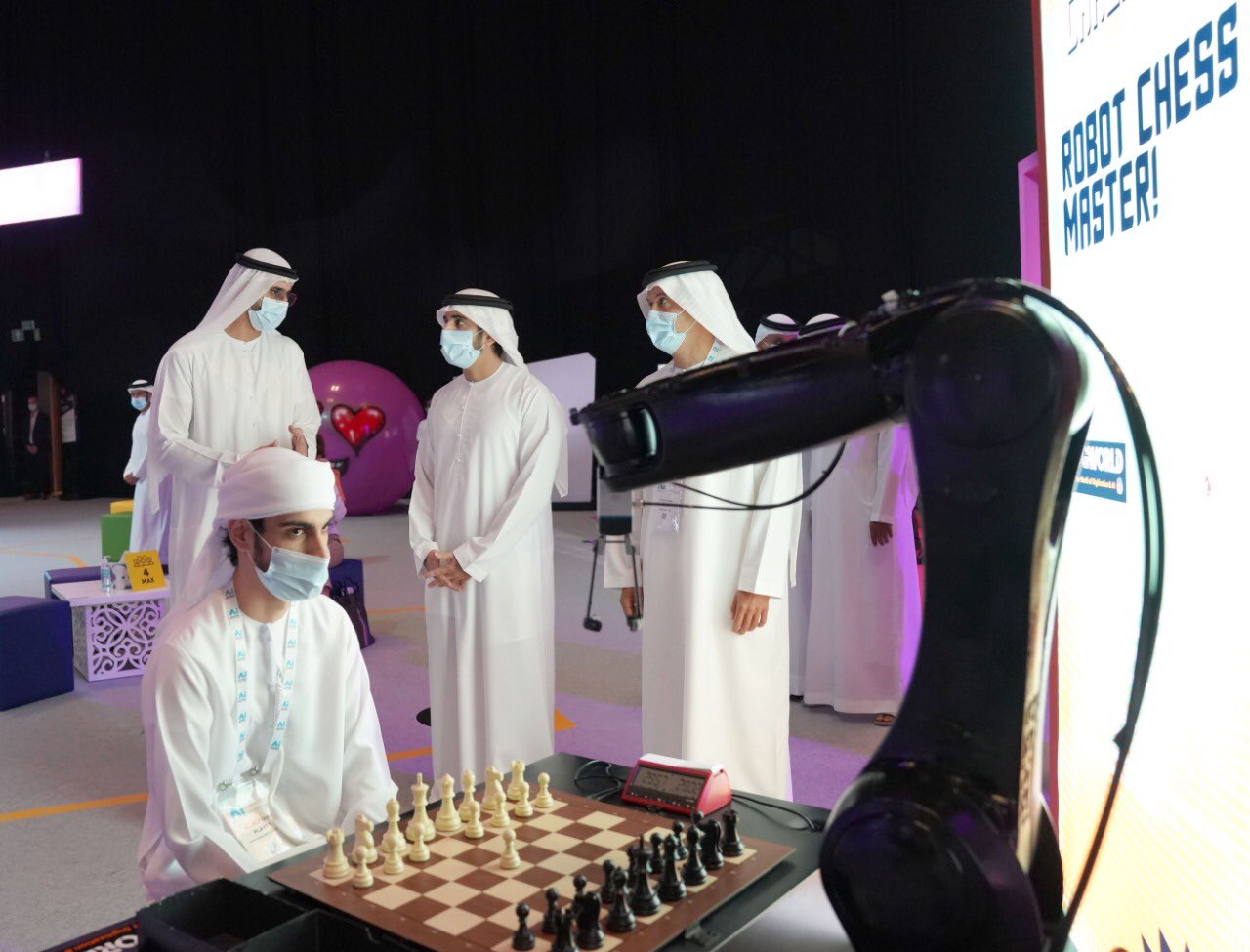 الإمارات أصبحت مركزا عالميا لتطوير الذكاء الاصطناعي