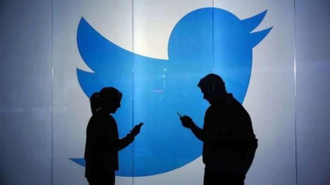 خطأ في تويتر يتيح للمستخدمين تعديل التغريدات