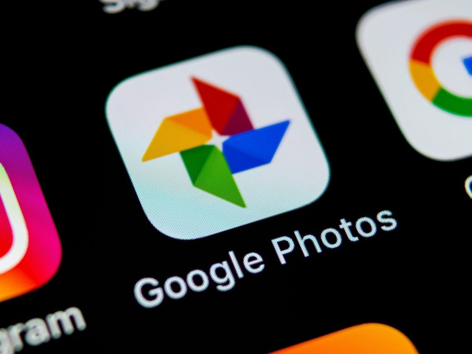 تطبيق صور جوجل.. ميزات جديدة لتحسين صورك