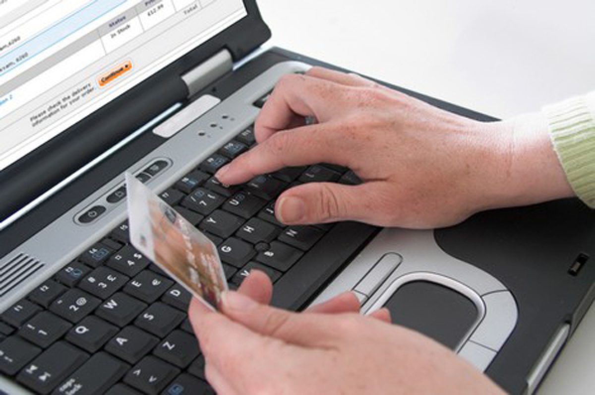 4 نصائح لتجنب عمليات الاحتيال أثناء التسوق عبر الإنترنت