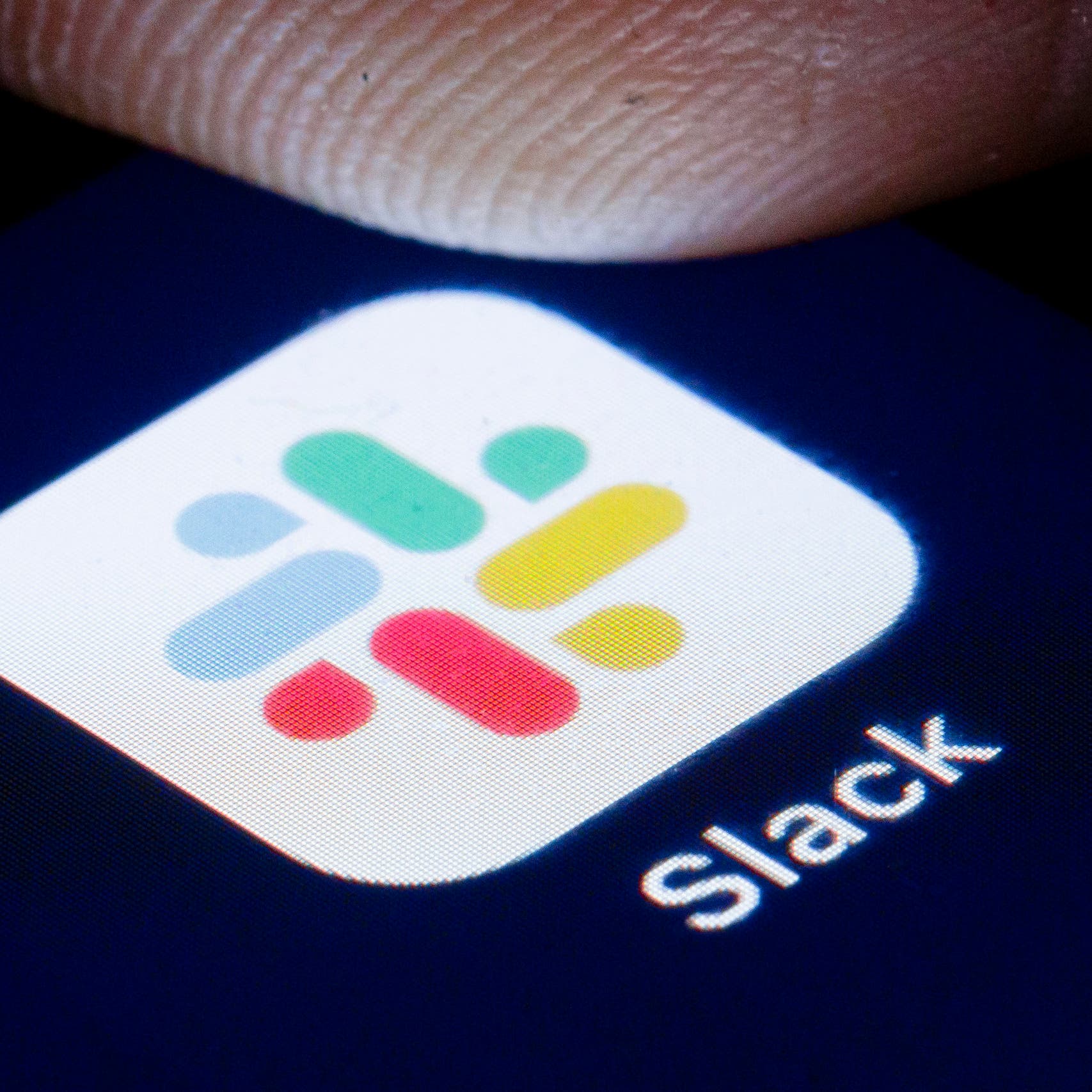Salesforce‏ تسعى للاستحواذ على تطبيق ‏Slack
