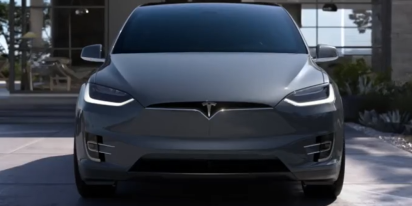 ثغرة جديدة تسمح بسرقة سيارات Tesla Model X خلال دقائق فقط
