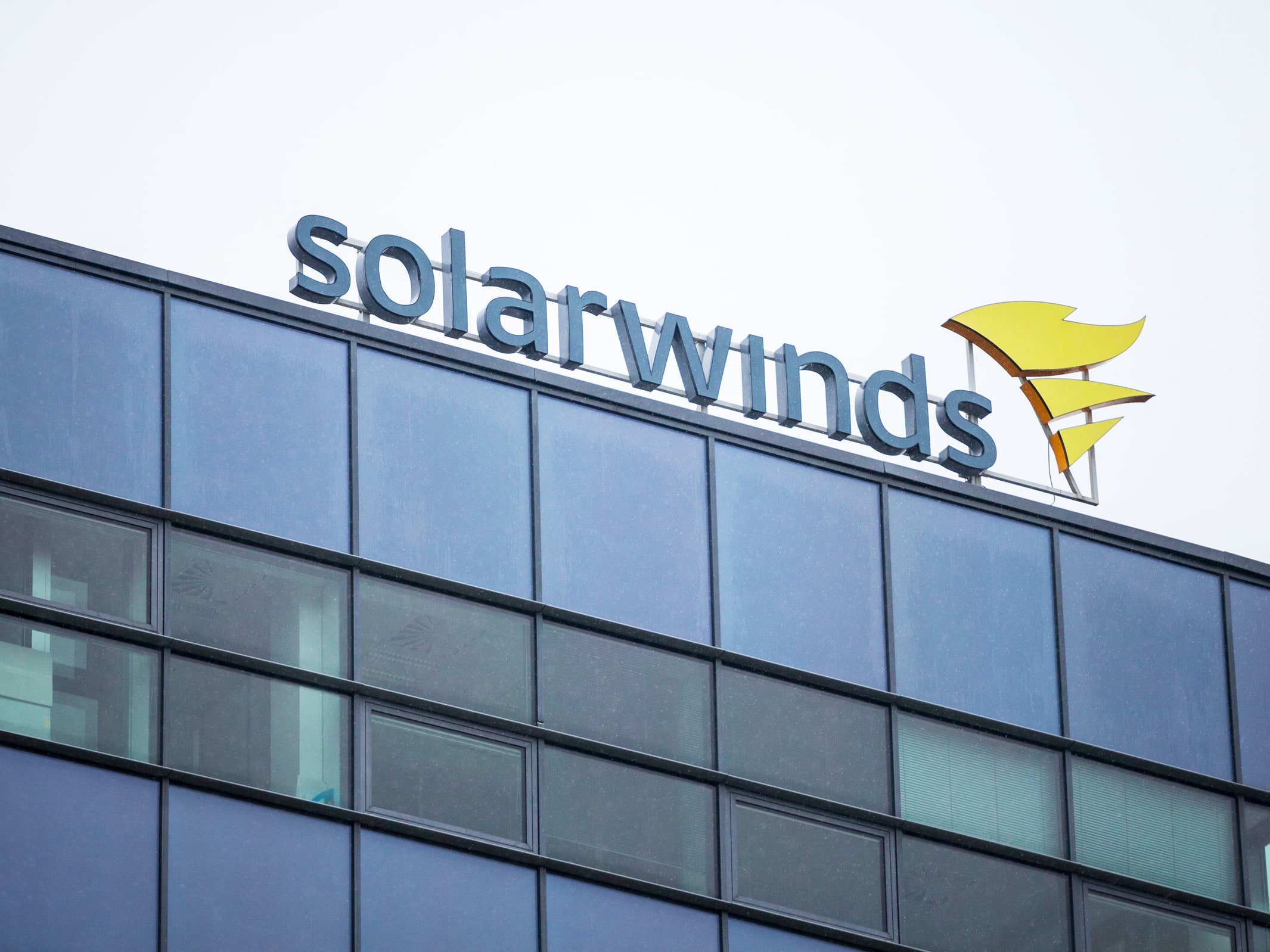 SolarWinds تخفي قائمة العملاء البارزين بعد الاختراق المدمر