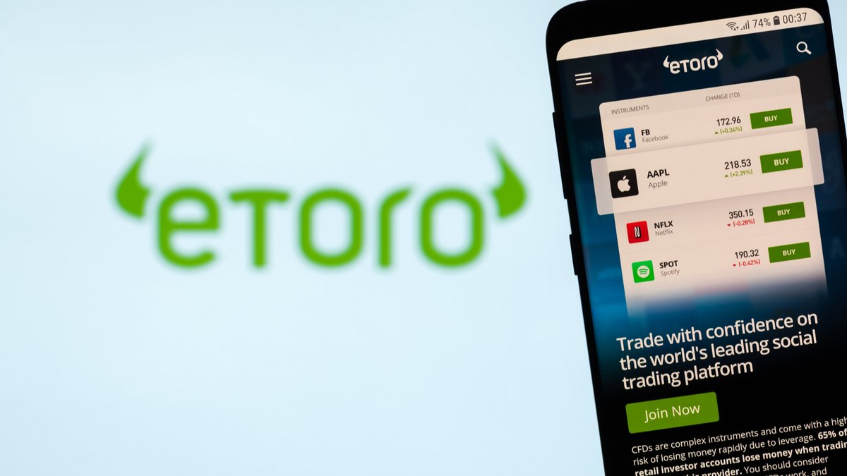 توقف منصة eToro مع هبوط أسواق العملات الرقمية