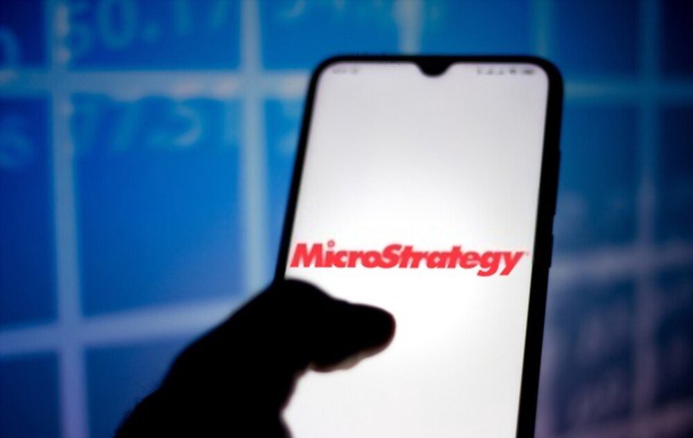 MicroStrategy تشتري بيتكوين بقيمة 15 مليون دولار