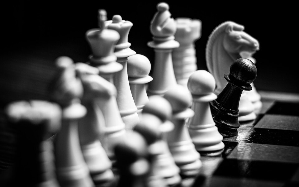 كاسباروف يطلق منصة الشطرنج KasparovChess