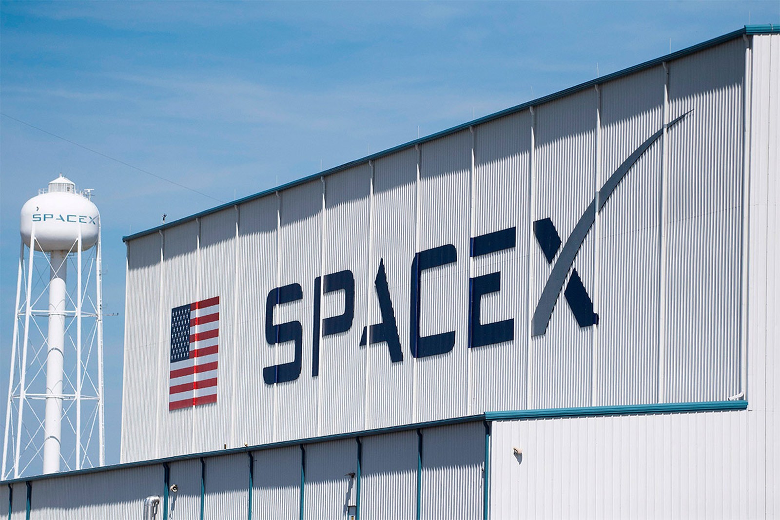 شركة SpaceX لديها 500 ألف طلب لخدمة ستارلينك