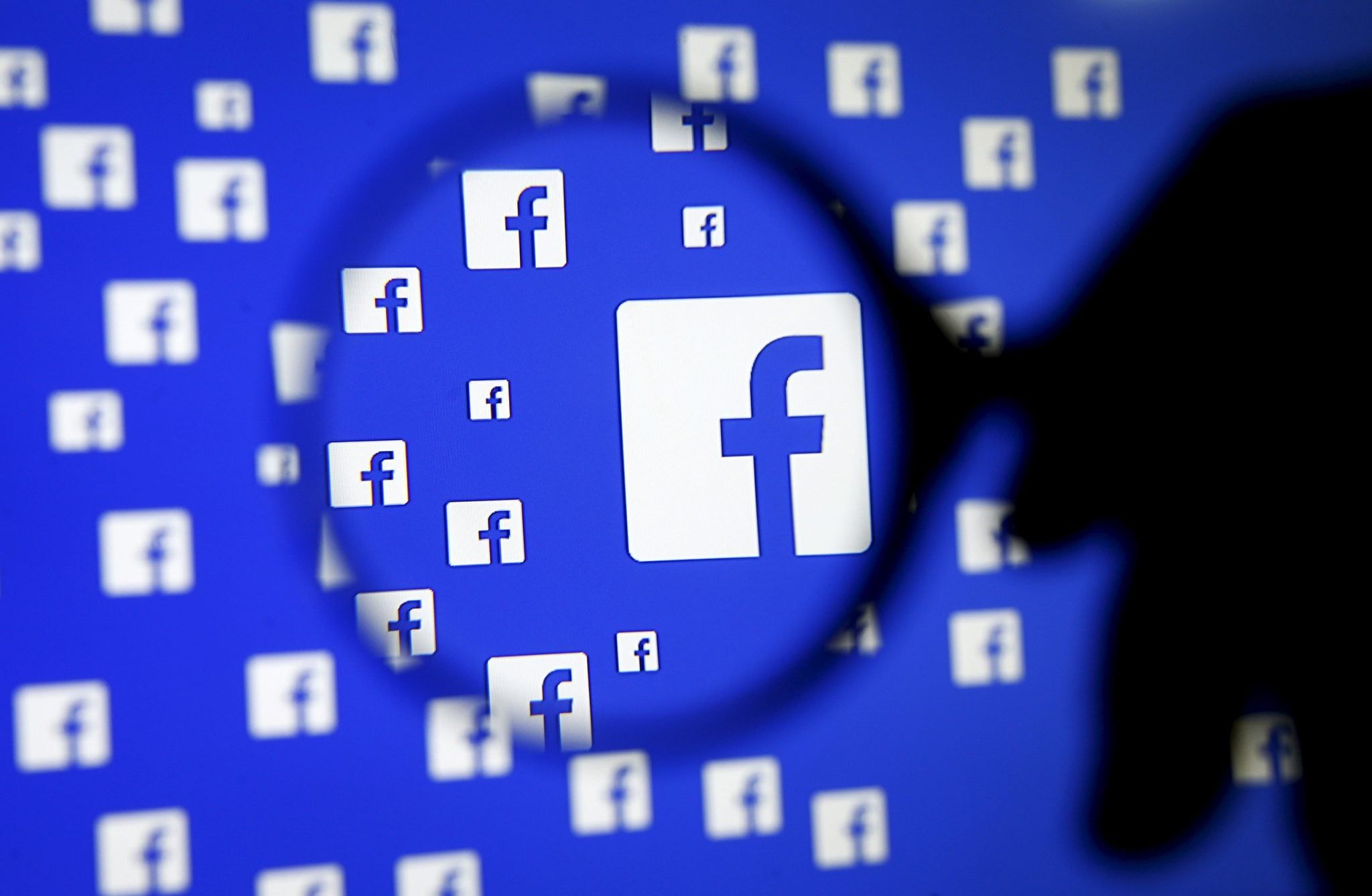 فيسبوك توضح عملية مراجعة الإعلانات الخاصة بها