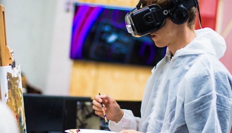 ما هي أهمية الواقع الافتراضي في التعليم