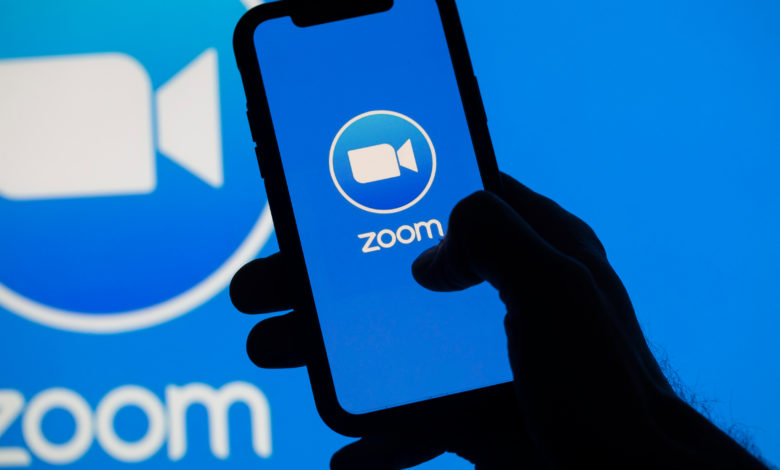 Zoom يعيد تسمية تطبيق الدردشة..اليك التفاصيل