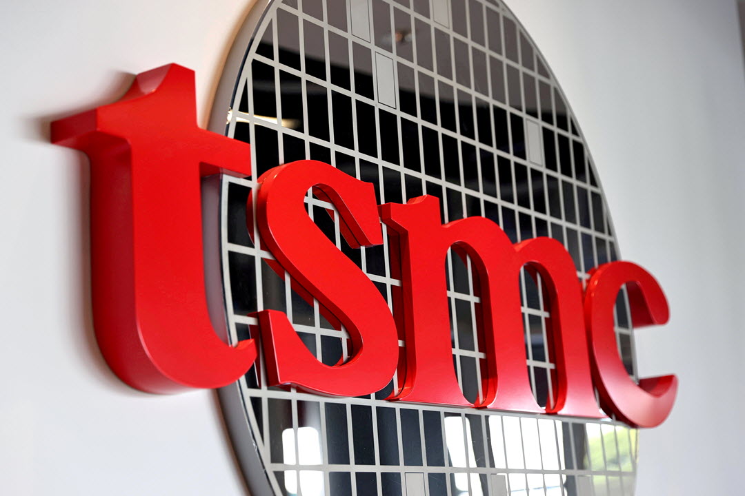 شركة "TSMC" التايوانية تصنع رقائق متطورة في أمريكا بطلب من أبل