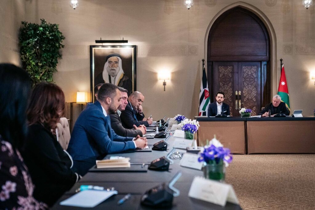 الملك عبدالله الثاني يتلقي ممثلين عن المشروعات الناشئة ويشدد على نمو ريادة الأعمال في الأردن