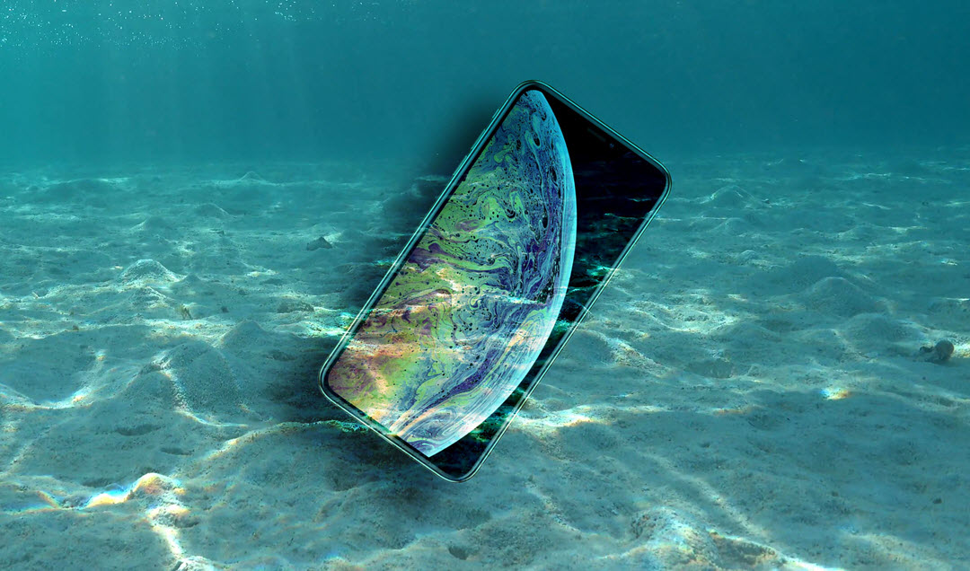 العثور على هاتف آيفون بحالة جيدة بعد عام من فقدانه تحت الماء