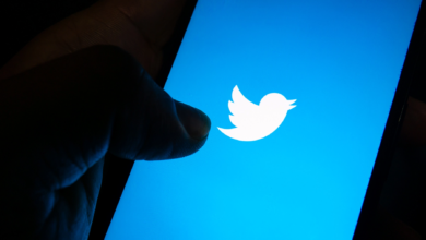 تويتر تنافس لينكدإن وتطور ميزة لربط الباحثين عن وظائف وأصحاب الشركات