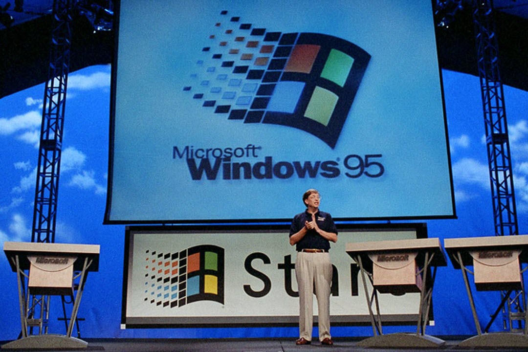 بيل غيتس يحتفل بالذكرى 28 على تأسيس مايكروسوفت لنظام ويندوز