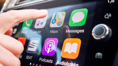بعد سخونة هواتف آيفون 15 .. آبل تواجه مشكلة في تشغيل تطبيقات CarPlay