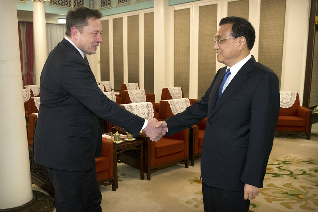 الرئيس الصيني يفتح الباب أمام تطوير نشاط شركة تسلا