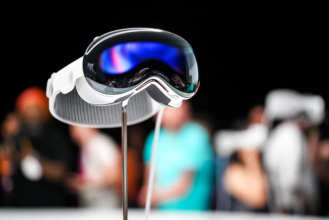 أبل تستعد لإطلاق نظارة الواقع المختلط Vision Pro في فبراير