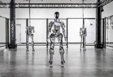 بي إم دبليو تنافس تسلا باعتماد الروبوتات البشرية في التصنيع