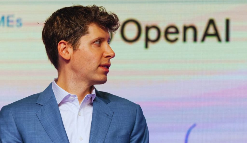 رئيس OpenAI يطمح لثورة تقنية في مجال أشباه الموصلات