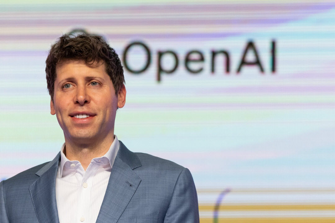سام ألتمان يستعيد منصبه في OpenAI
