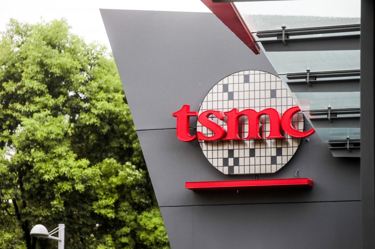 مباحثات بين TSMC وسامسونج لبناء مصانع رقاقات إلكترونية في الإمارات