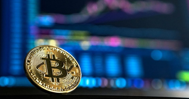 بيتكوين تواصل الصعود والإيثريوم ترتفع بنسبة طفيفة