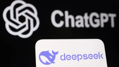 شركة DeepSeek الصينية تزيح ChatGPT عن قمة متجر آب ستور وتثير اضطرابًا في أسواق الذكاء الاصطناعي