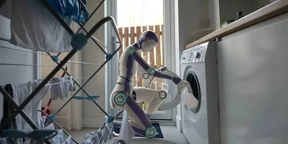 هل تصبح الروبوتات لعبة الأثرياء بحلول 2030؟ توقعات مثيرة وخلافات حول جدواها