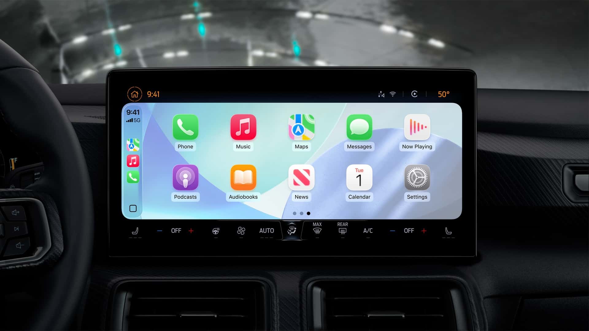 نظام iOS 26 يُحدث ثورة في تجربة Apple CarPlay مع تصميم Liquid Glass وميزات ذكية للقيادة بأمان