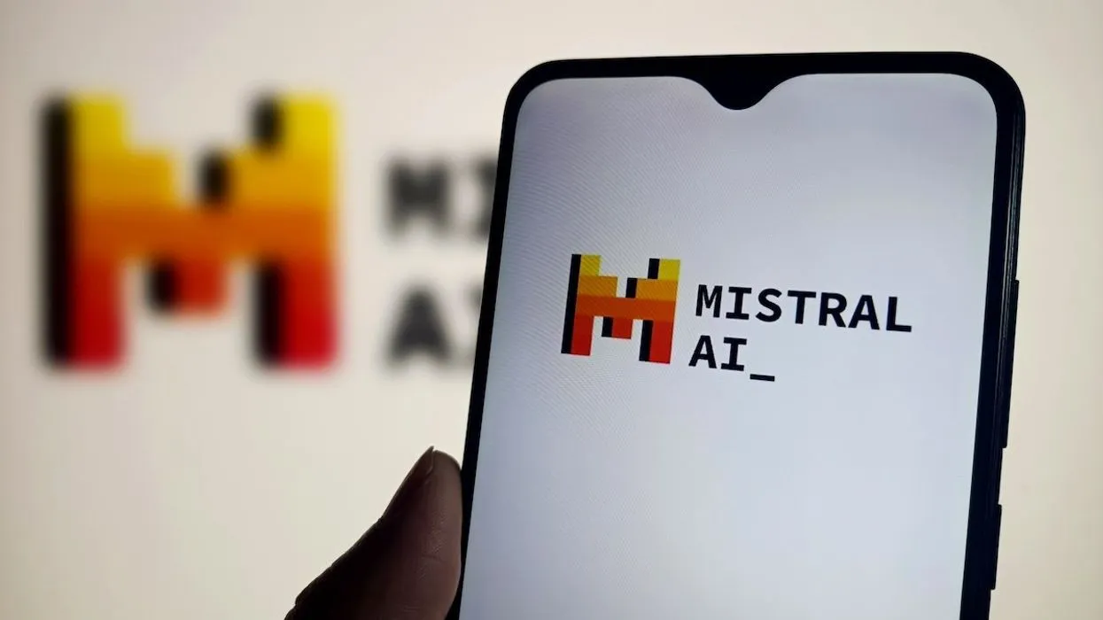 Mistral AI تُطلق تحديثًا شاملًا لروبوت Le Chat مع ميزات متقدمة للبحث الصوتي وتحرير الصور