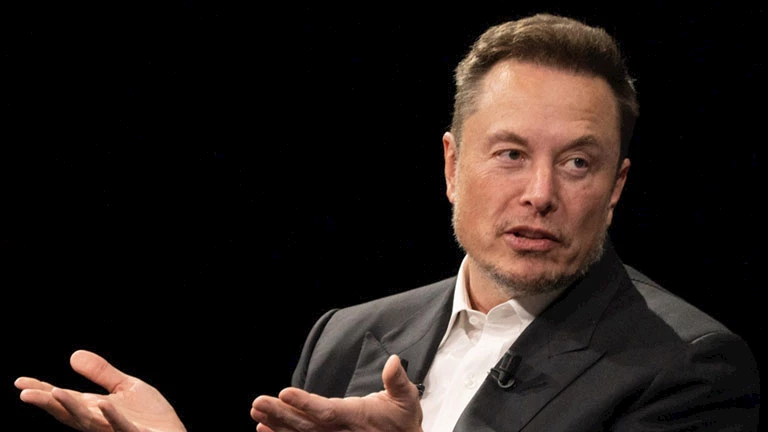 إيلون ماسك يطلق "جروكيبيديا".. موسوعة ذكاء اصطناعي تسعى لتحدي "ويكيبيديا" وتحرير المعرفة من "التحيز الإعلامي"