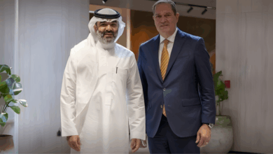 السواحه يبحث مع قادة "سيسكو" و"أوراكل" تعزيز الشراكات التقنية وتمكين الابتكار في البنية التحتية والذكاء الاصطناعي