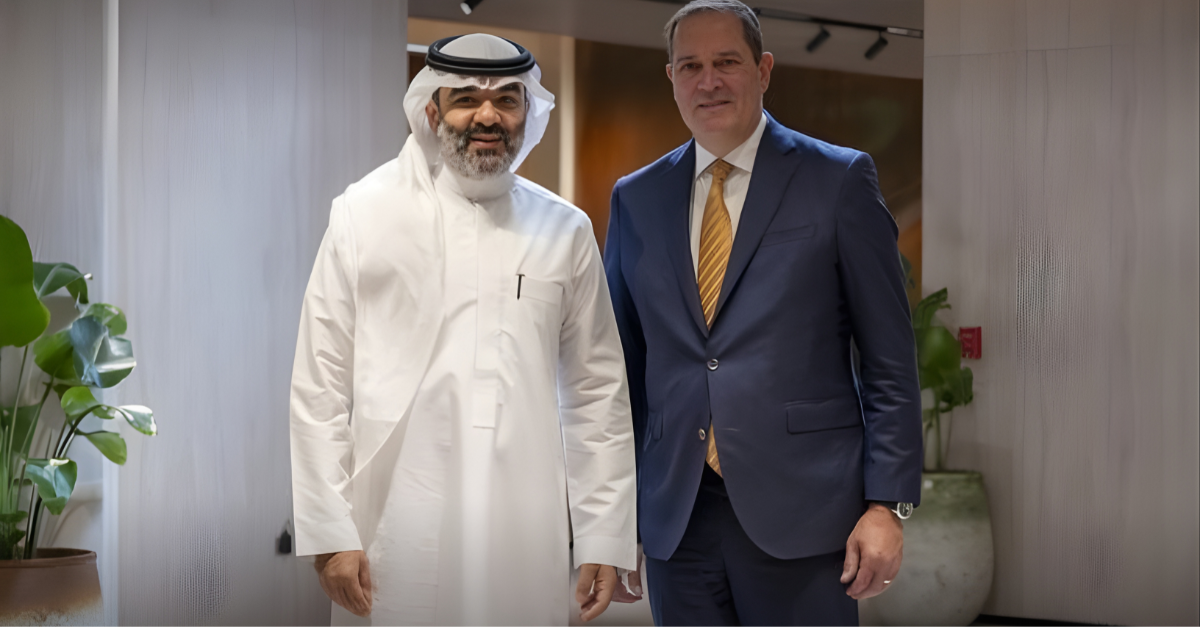 السواحه يبحث مع قادة "سيسكو" و"أوراكل" تعزيز الشراكات التقنية وتمكين الابتكار في البنية التحتية والذكاء الاصطناعي