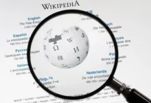 ويكيبيديا تطالب شركات الذكاء الاصطناعي بدفع مقابل استخدام محتواها