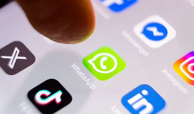 واتساب يختبر ميزة ثورية تتيح التواصل مع مستخدمي تطبيقات المراسلة الأخرى