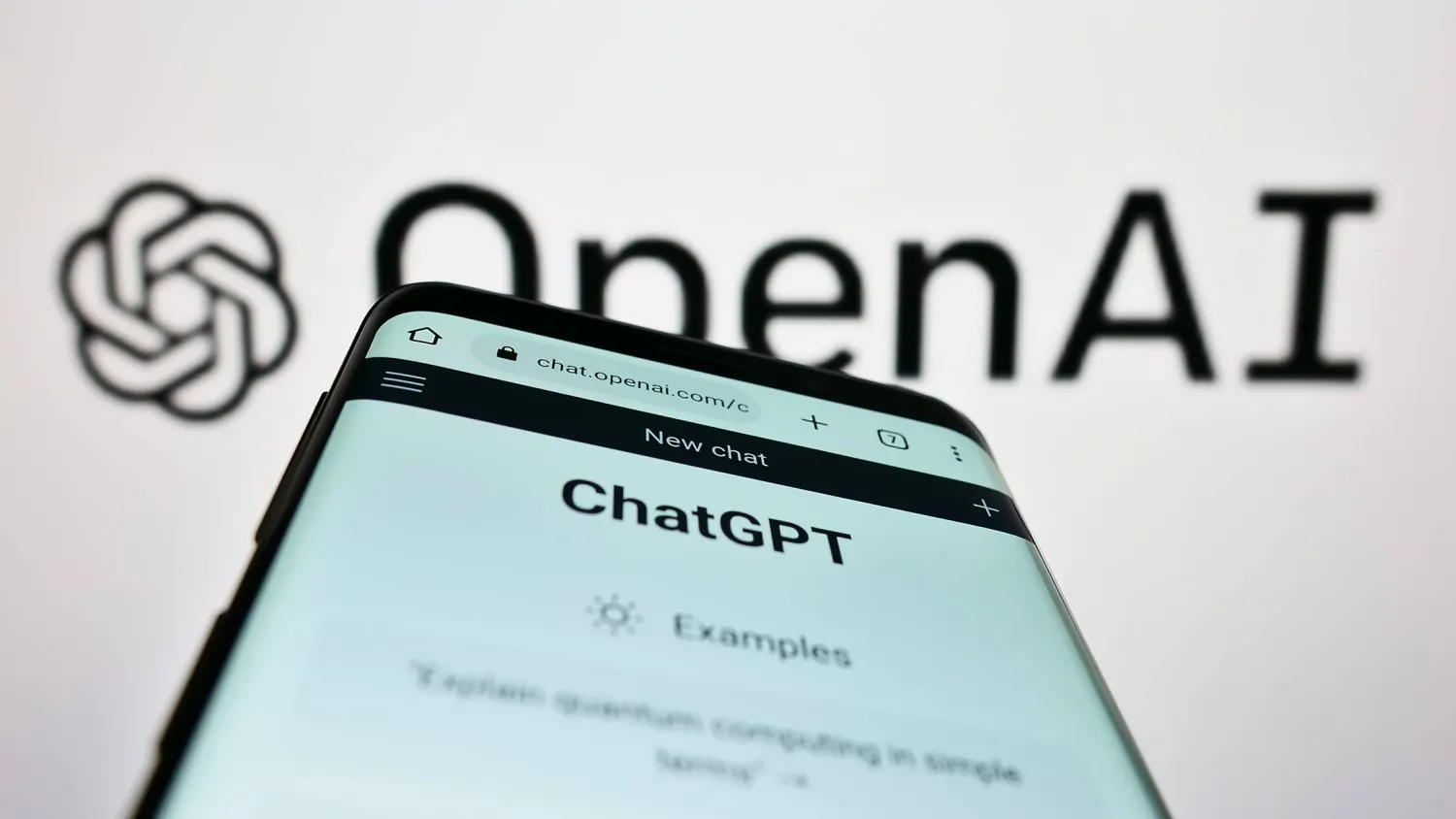 OpenAI تتيح التحكم المباشر في مستوى حماس ChatGPT ونبرة تفاعله