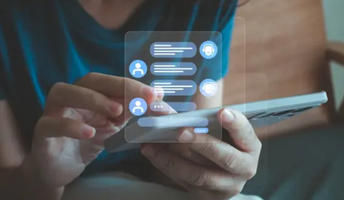 خدمة العملاء في لحظة القرار: كيف تحوّلت الدردشة الذكية إلى أداة تحويل لا غنى عنها؟